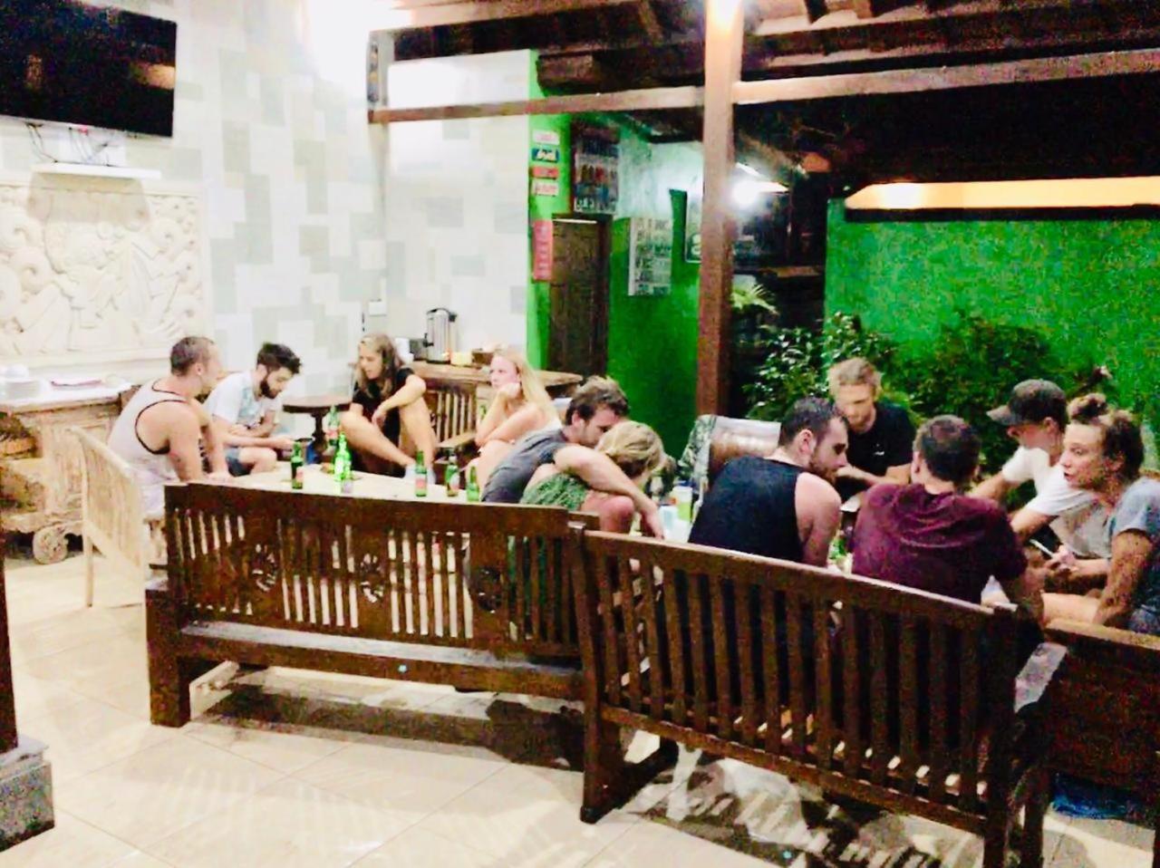 Lembongan Hostel Nusa Lembongan Esterno foto